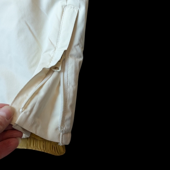 Burton Women's white snow pants - Picture 9 of 9